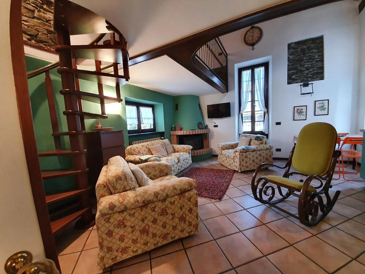 Holiday home Re Di Quadri Villa Luino Italy